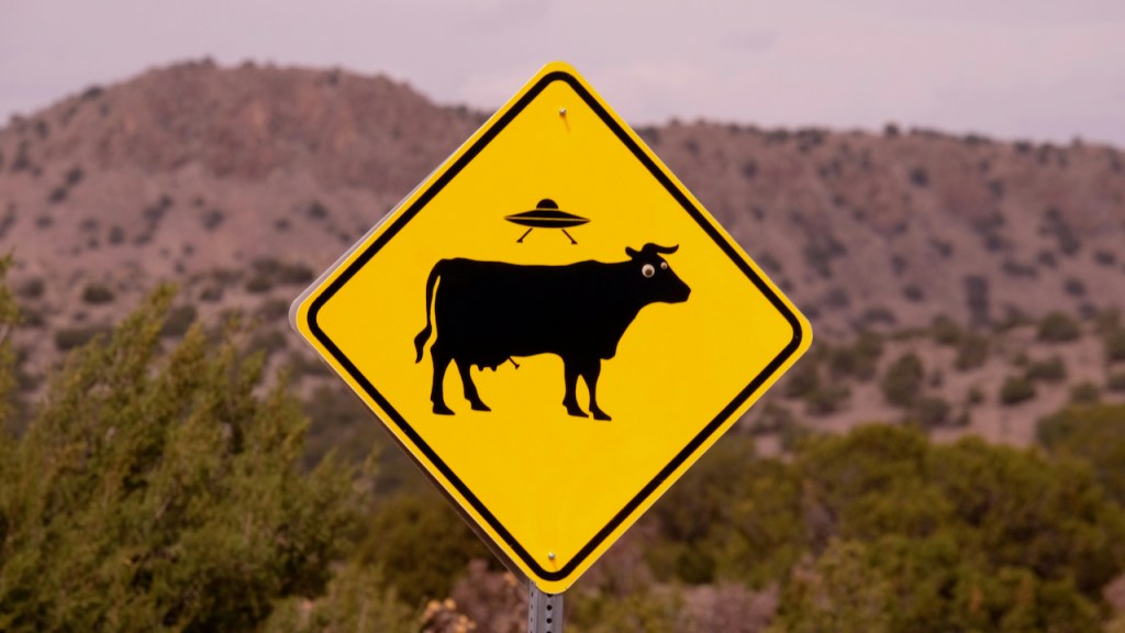 Aliens Among Us? A Skeptic and a Passionate Researcher Talk It Out